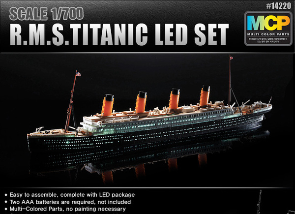 Titanic 1/700 + LED set